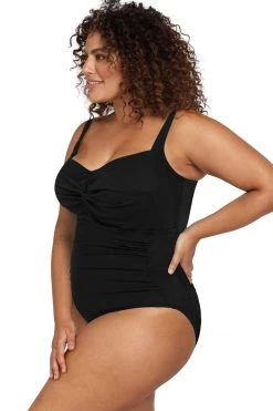 One Pieces Natare Black Chlorine Resistant Botticelli One Piece