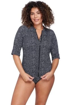 Zig Zag Black Seurat Short Sleeve Sunsafe Top