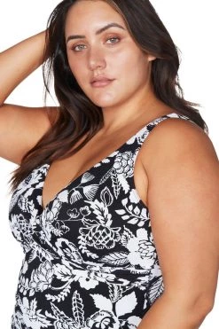 One Pieces Cantata Forte Black Delacroix One Piece